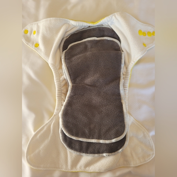 Aurora Yellow Cloth Diaper - Picture 2 of 3